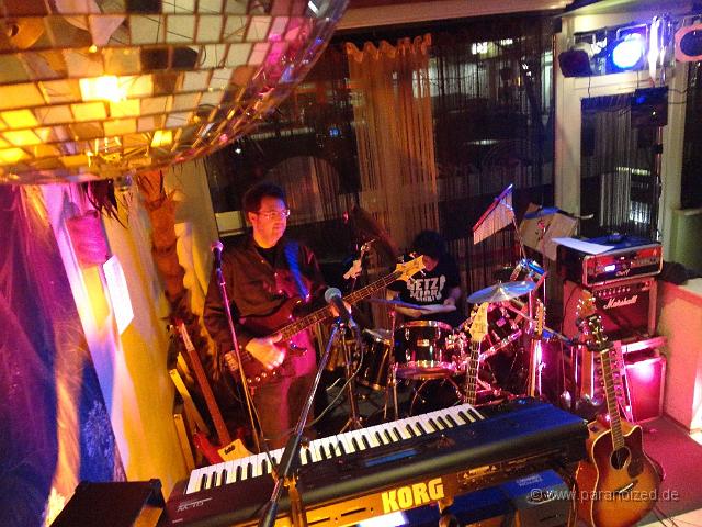 Sound Cafe 2012-08.jpg - Disco Kugel!!! Yeah!!!